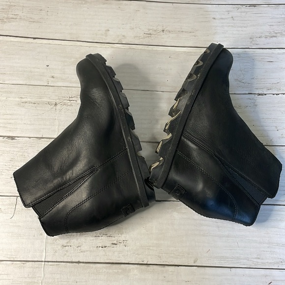 Sorel Black Leather Joan of Artic Wedge Bootie - Picture 5 of 13